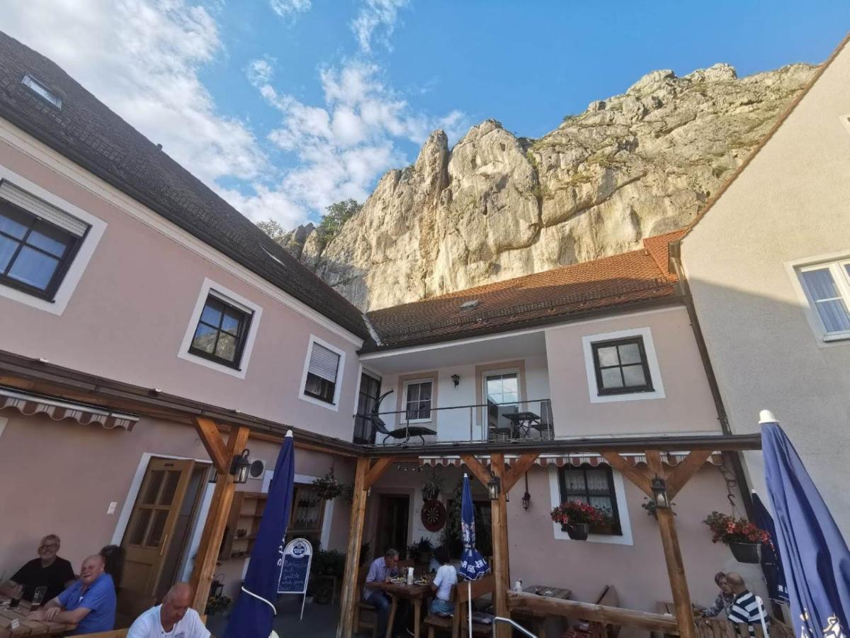 Gasthaus Felsenwastl Essing Exterior foto